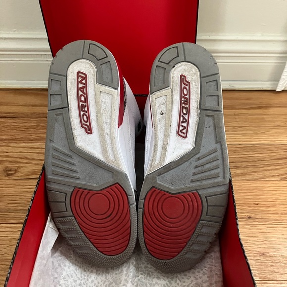 Jordan Katrina 3’s- M 9.5 - Picture 3 of 5